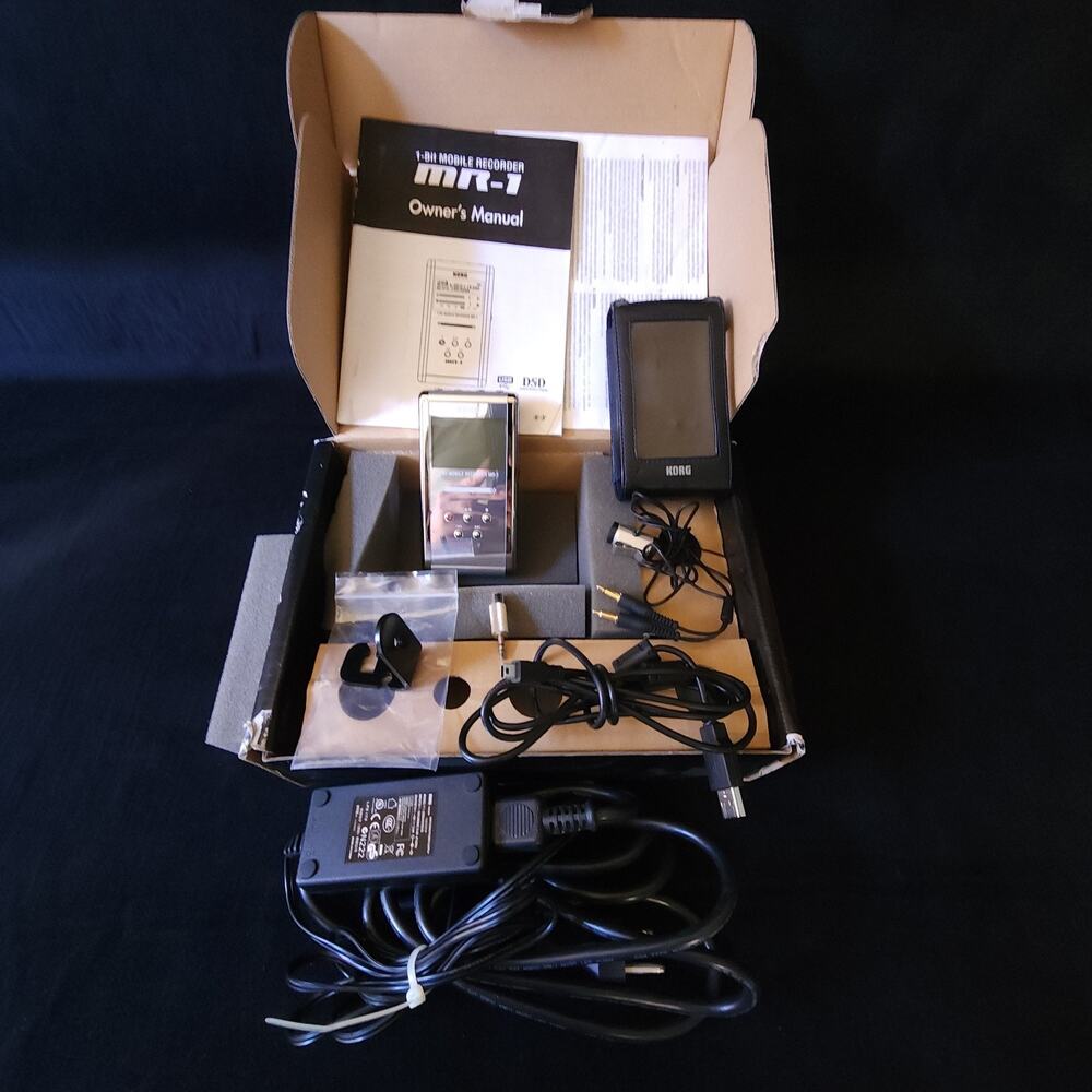Korg 1-Bit Mobile Portable Digital Audio Recorder MR-1 DSD w/ Box Case Power Mic